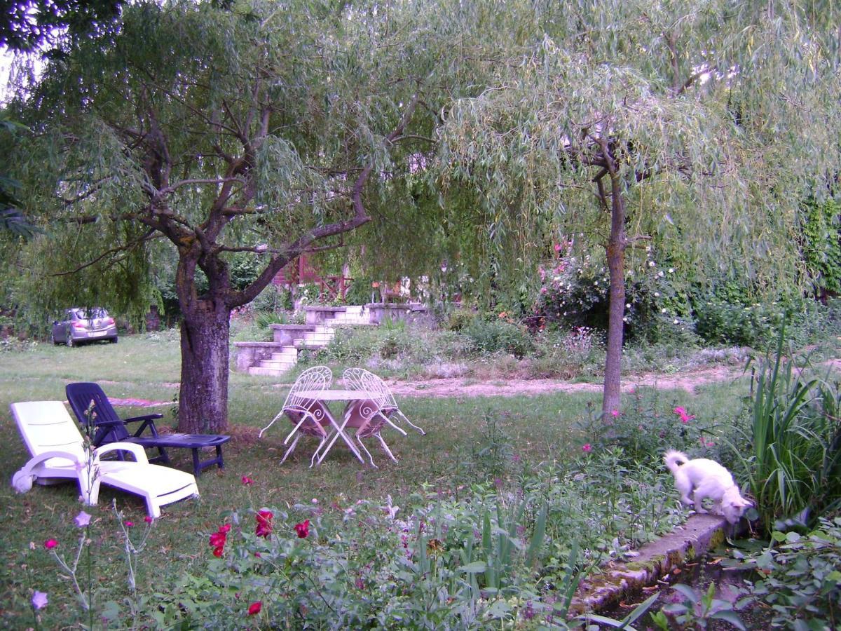 Le Genevray Bed & Breakfast La Mure  Exterior photo