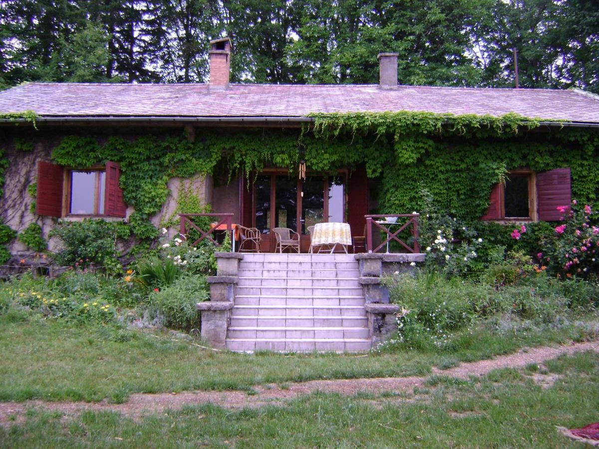 Le Genevray Bed & Breakfast La Mure  Exterior photo